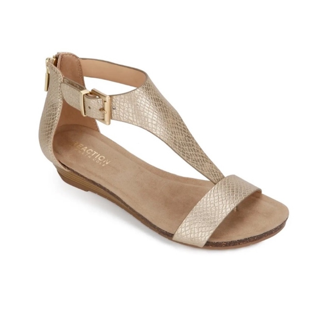 Kenneth Cole Great Gal T-Strap Sandal Soft Gold 10